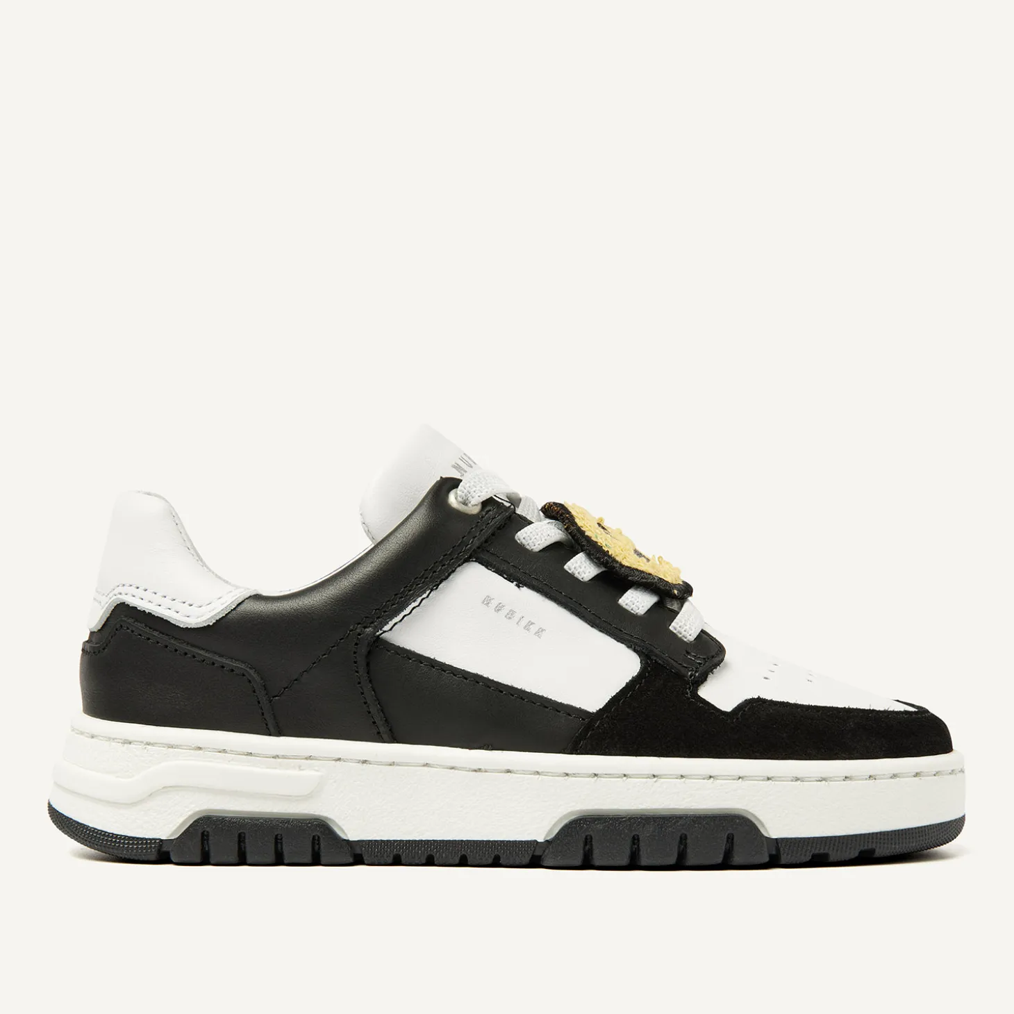 Basket Court JR Zwarte Witte Sneakers Voor Kids