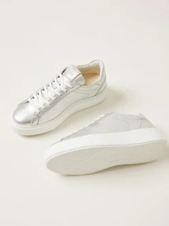 Vince Tora Metallic Sneaker Voor Dames